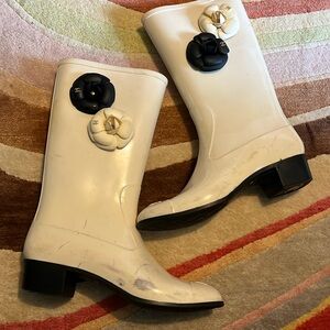 CHANEL camelia rain boots sz 41